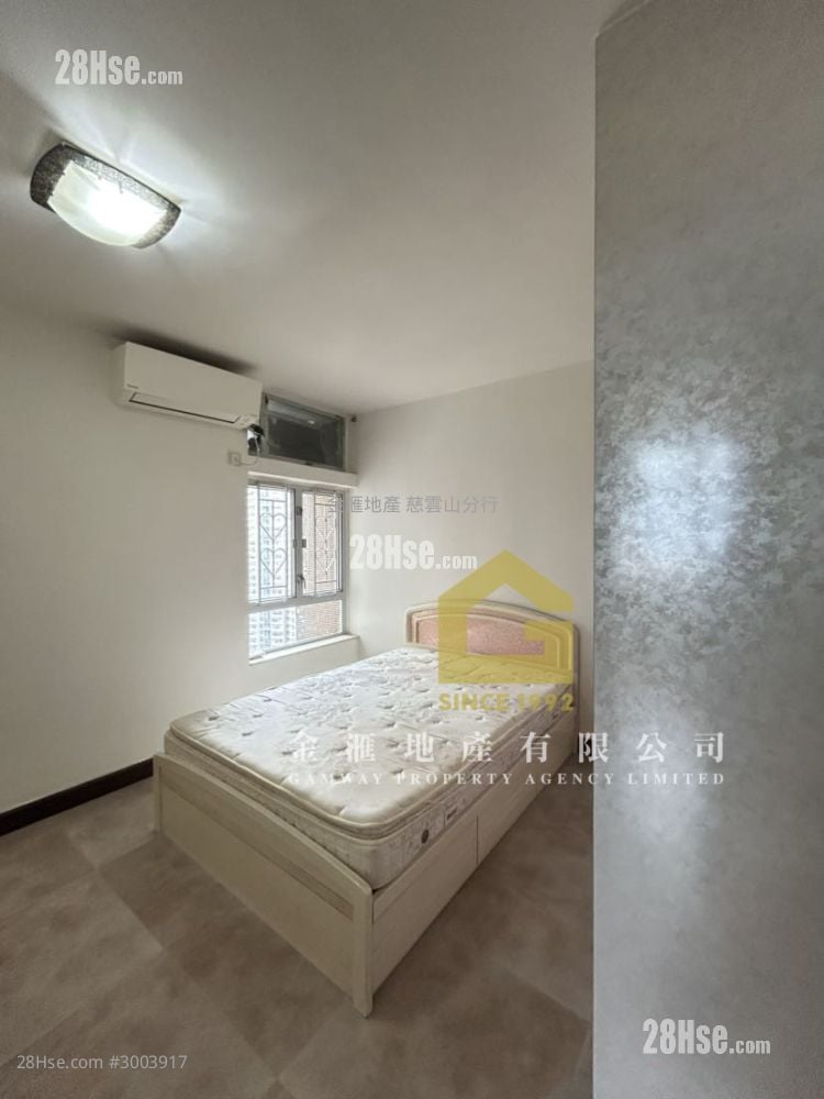 Fung Chuen Court Sell 3 Bedrooms , 1 Bathroom 598 ft²