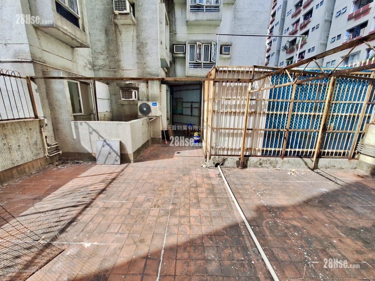 协辉大厦 售盘 3 房 , 1 浴室 377 平方尺