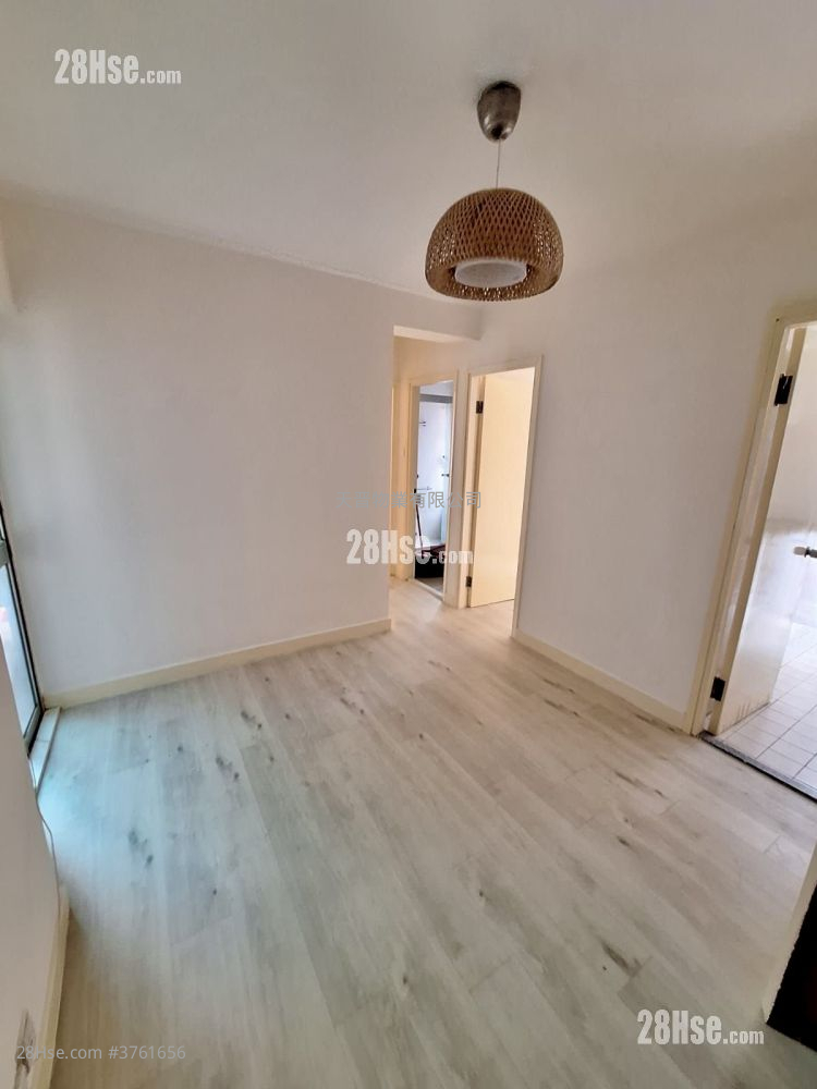 协辉大厦 售盘 3 房 , 1 浴室 377 平方尺