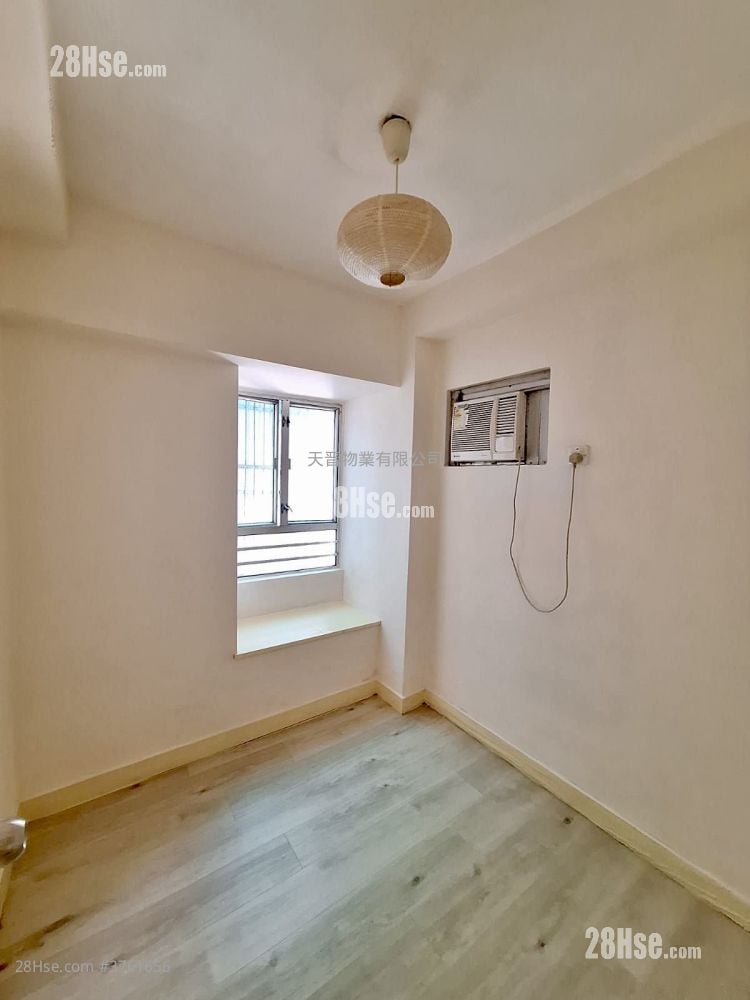 协辉大厦 售盘 3 房 , 1 浴室 377 平方尺