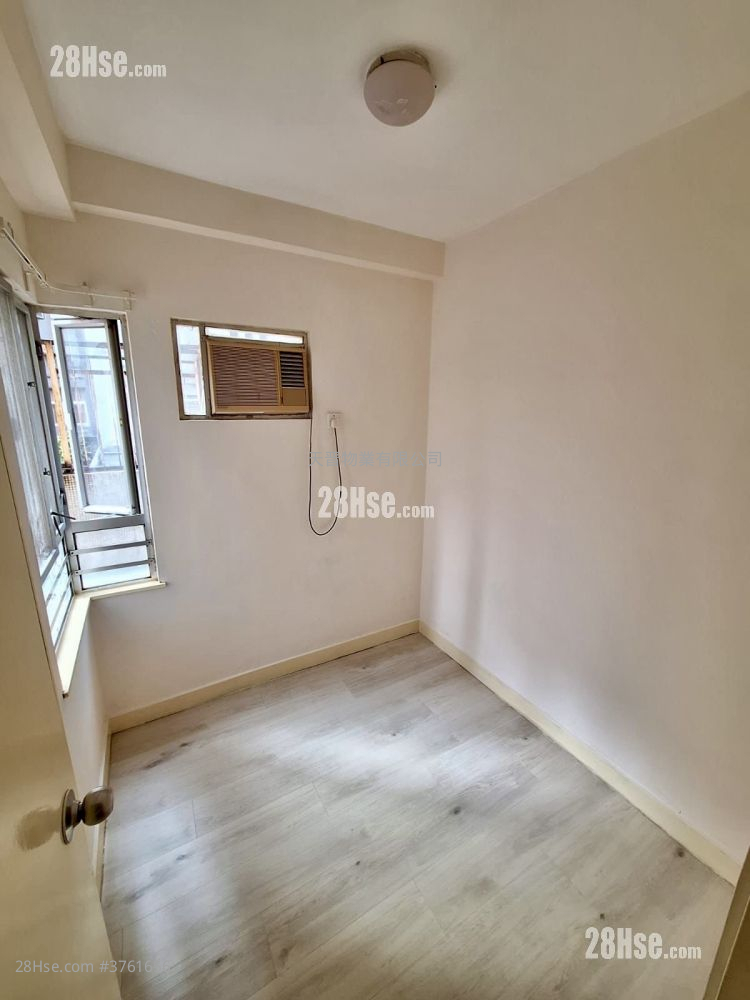 协辉大厦 售盘 3 房 , 1 浴室 377 平方尺