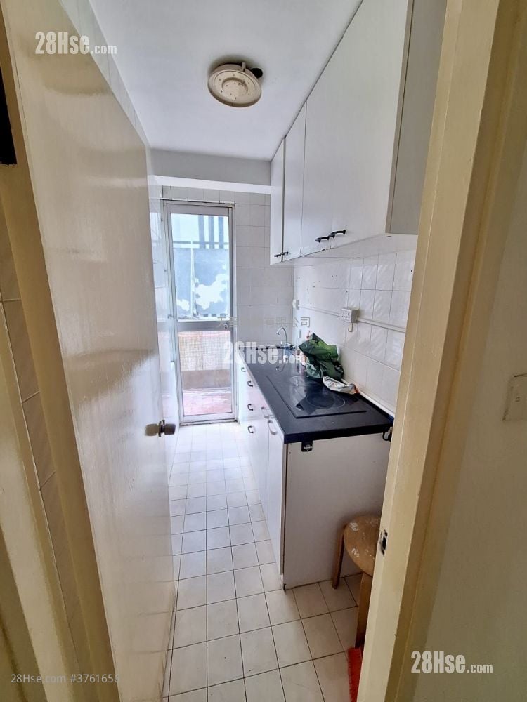 协辉大厦 售盘 3 房 , 1 浴室 377 平方尺