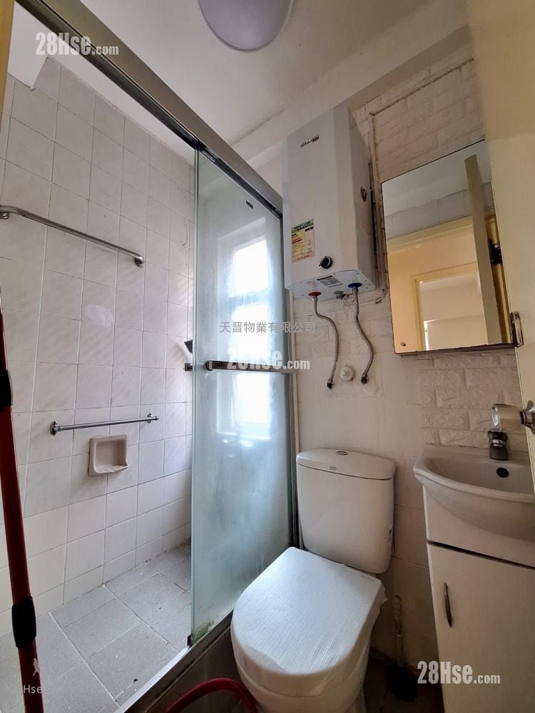 协辉大厦 售盘 3 房 , 1 浴室 377 平方尺