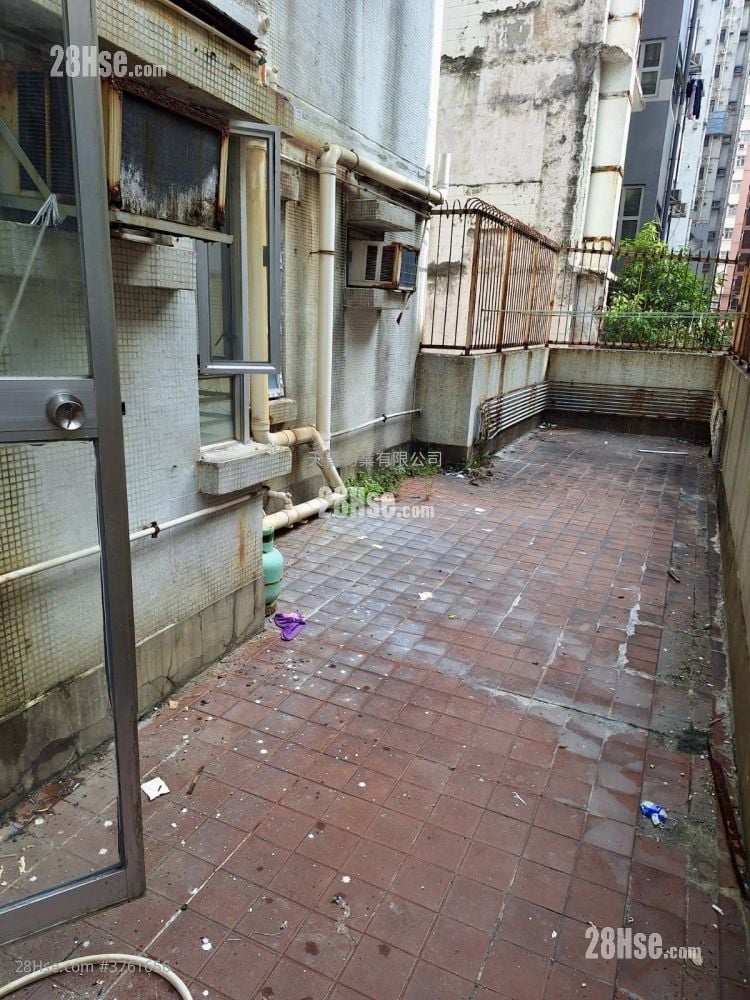 协辉大厦 售盘 3 房 , 1 浴室 377 平方尺