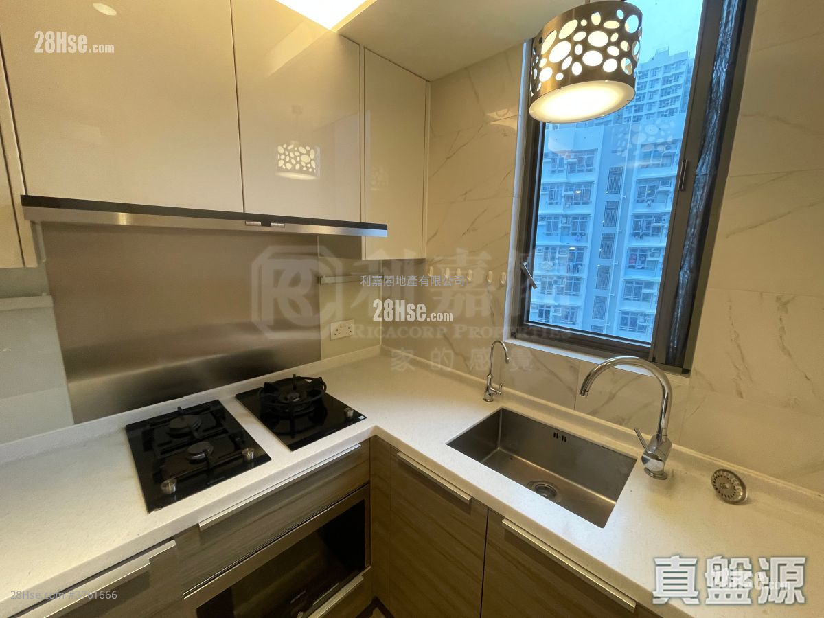 The Papillons Sell 2 Bedrooms 484 ft²