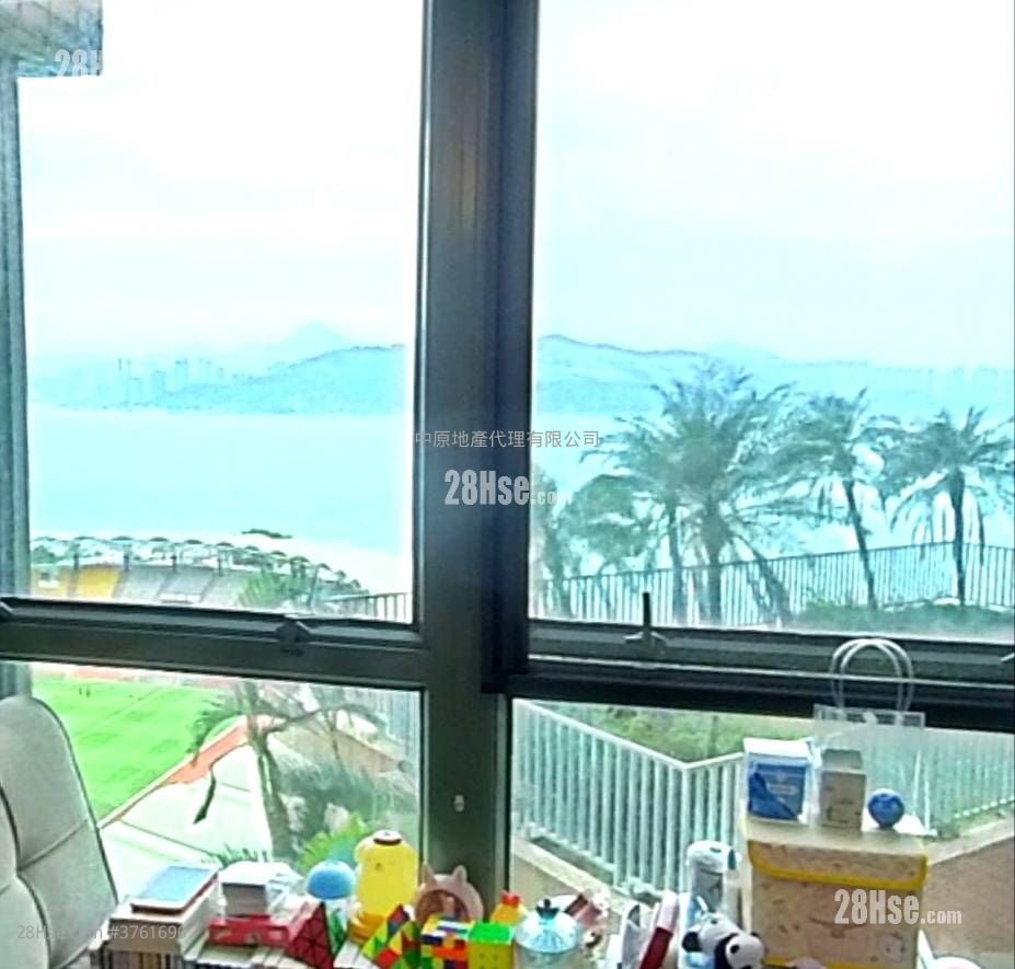 Island Resort Sell 3 Bedrooms 596 ft²