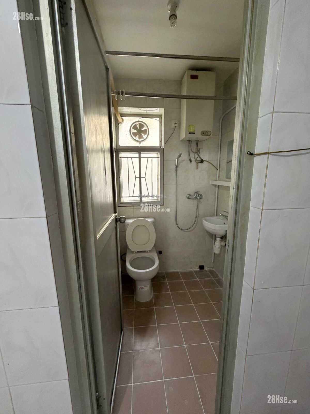 村屋 租盘 1 房 , 1 浴室 380 平方尺