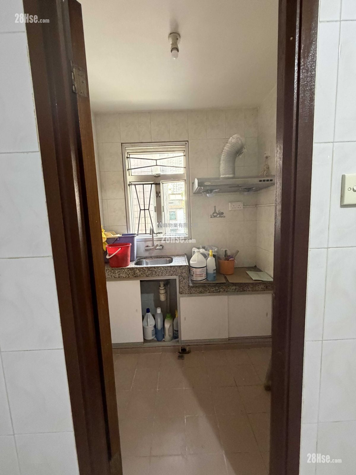 村屋 租盘 1 房 , 1 浴室 380 平方尺