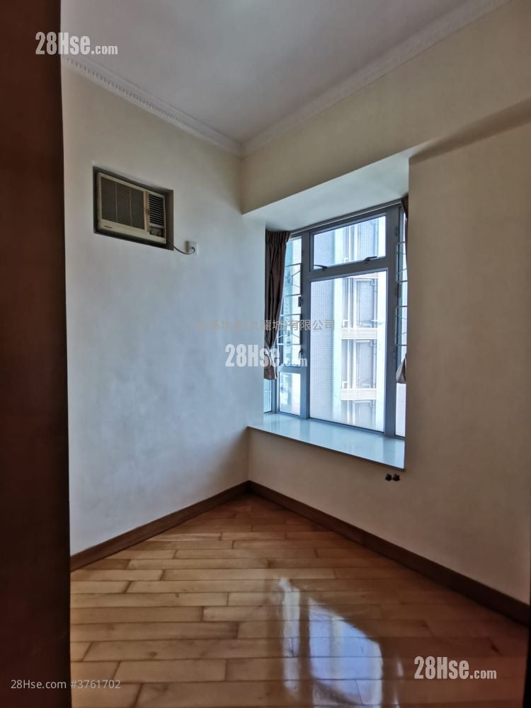 Genius Court Sell 2 Bedrooms , 1 Bathroom 446 ft²