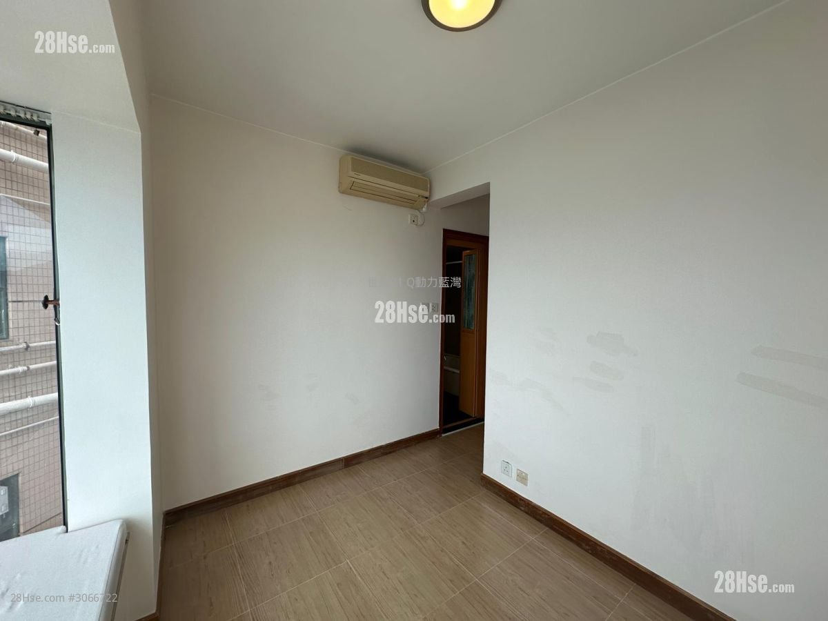 蓝湾半岛 售盘 3 房 , 2 浴室 605 平方尺