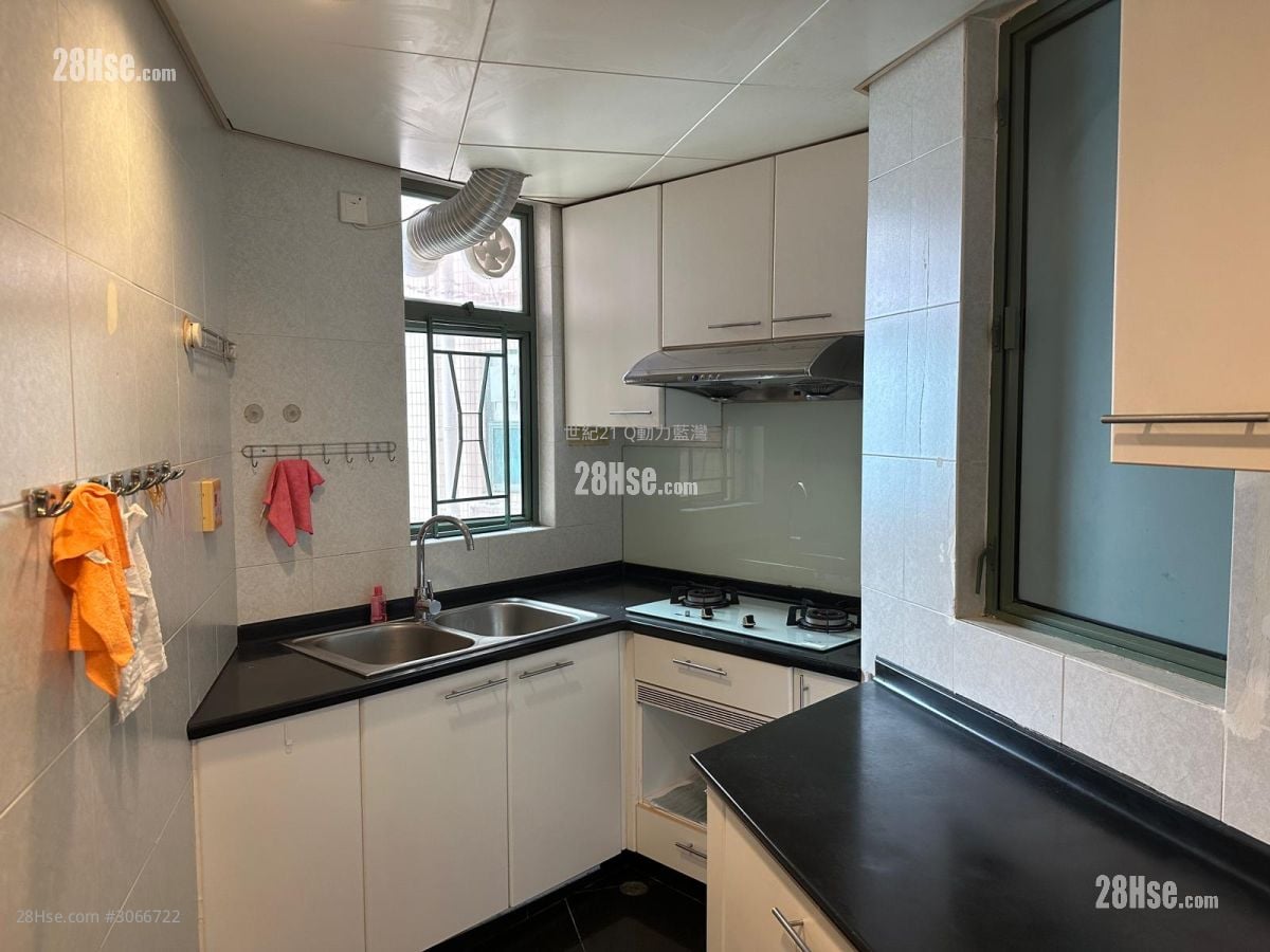 蓝湾半岛 售盘 3 房 , 2 浴室 605 平方尺