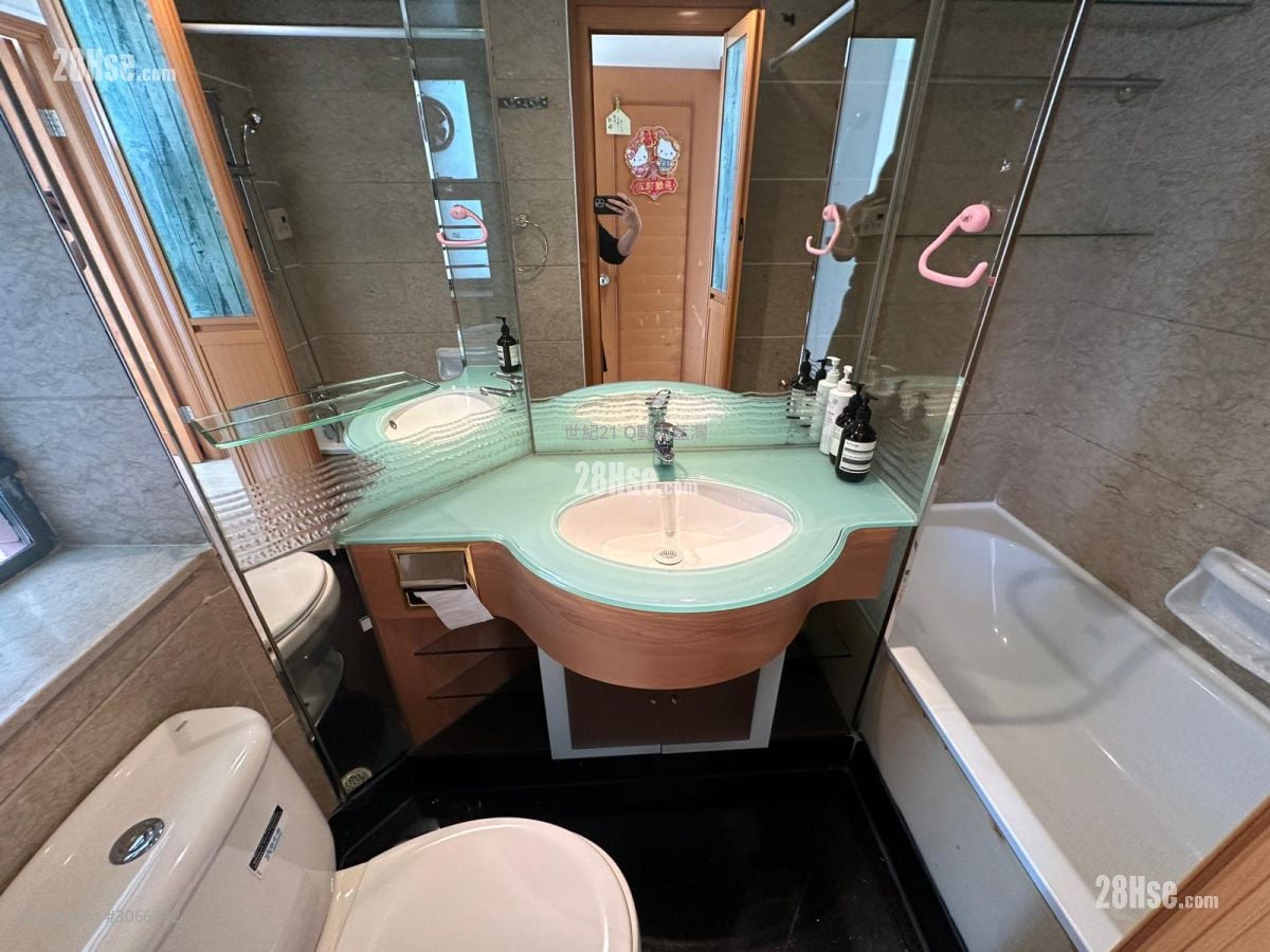 蓝湾半岛 售盘 3 房 , 2 浴室 605 平方尺