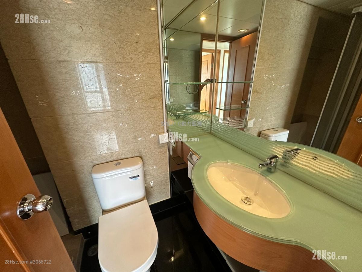 蓝湾半岛 售盘 3 房 , 2 浴室 605 平方尺