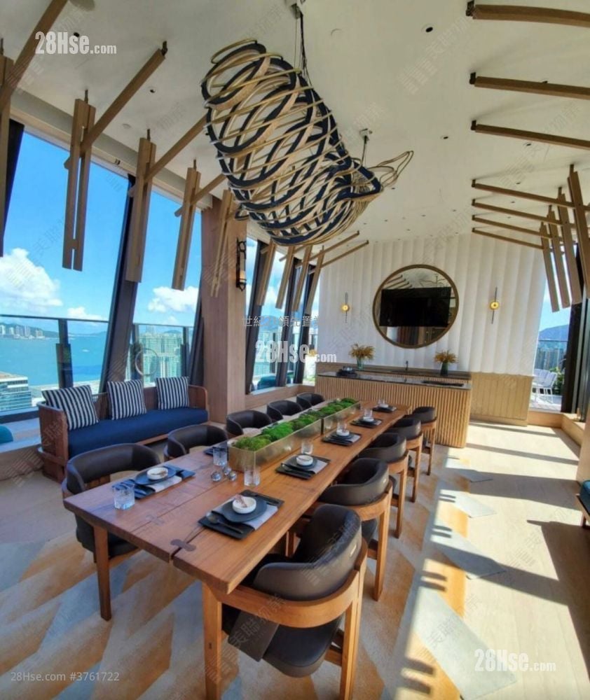 The Vantage Sell 1 Bedroom , 1 Bathroom 276 ft²