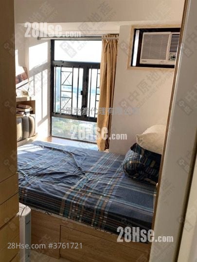 Skyline Plaza Sell 3 Bedrooms 643 ft²