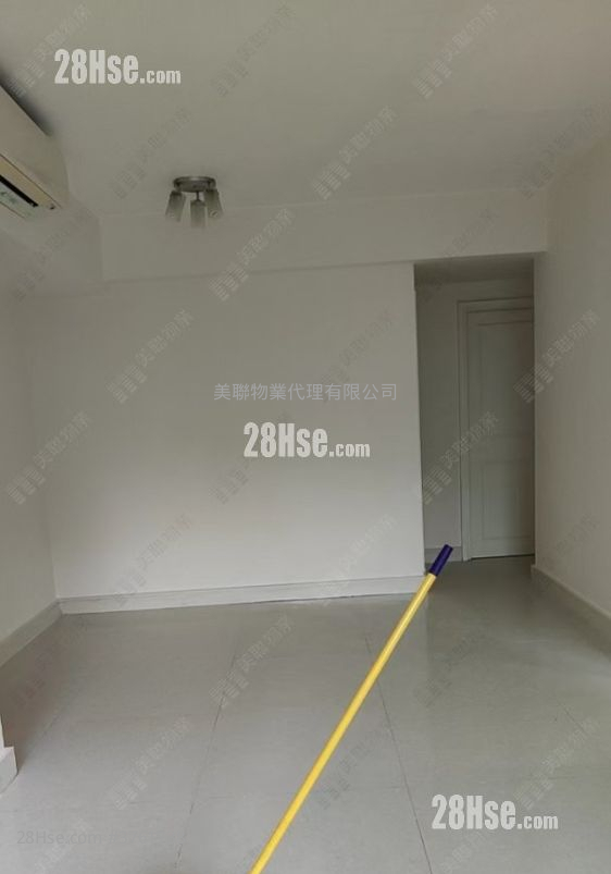 La Splendeur Of Le Prestige Sell 3 Bedrooms , 2 Bathrooms 675 ft²