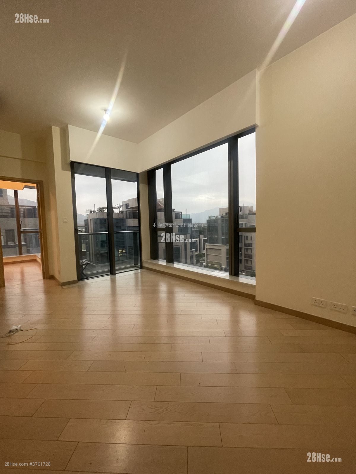 Riva Rental 3 Bedrooms , 2 Bathrooms 649 ft²