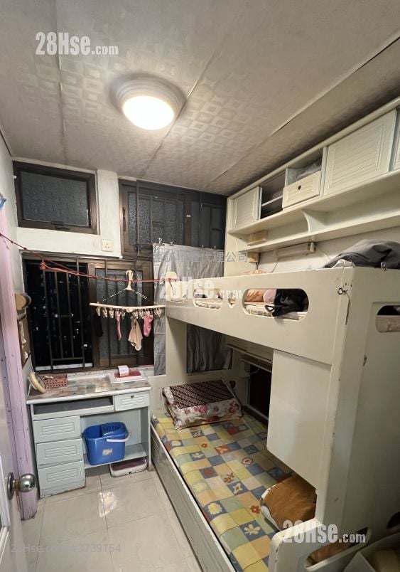 凤德邨 售盘 376 平方尺