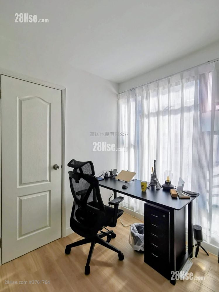 Art Court Sell 1 Bedroom , 1 Bathroom 211 ft²