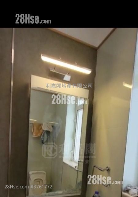 逸桦园 售盘 3 房 896 平方尺