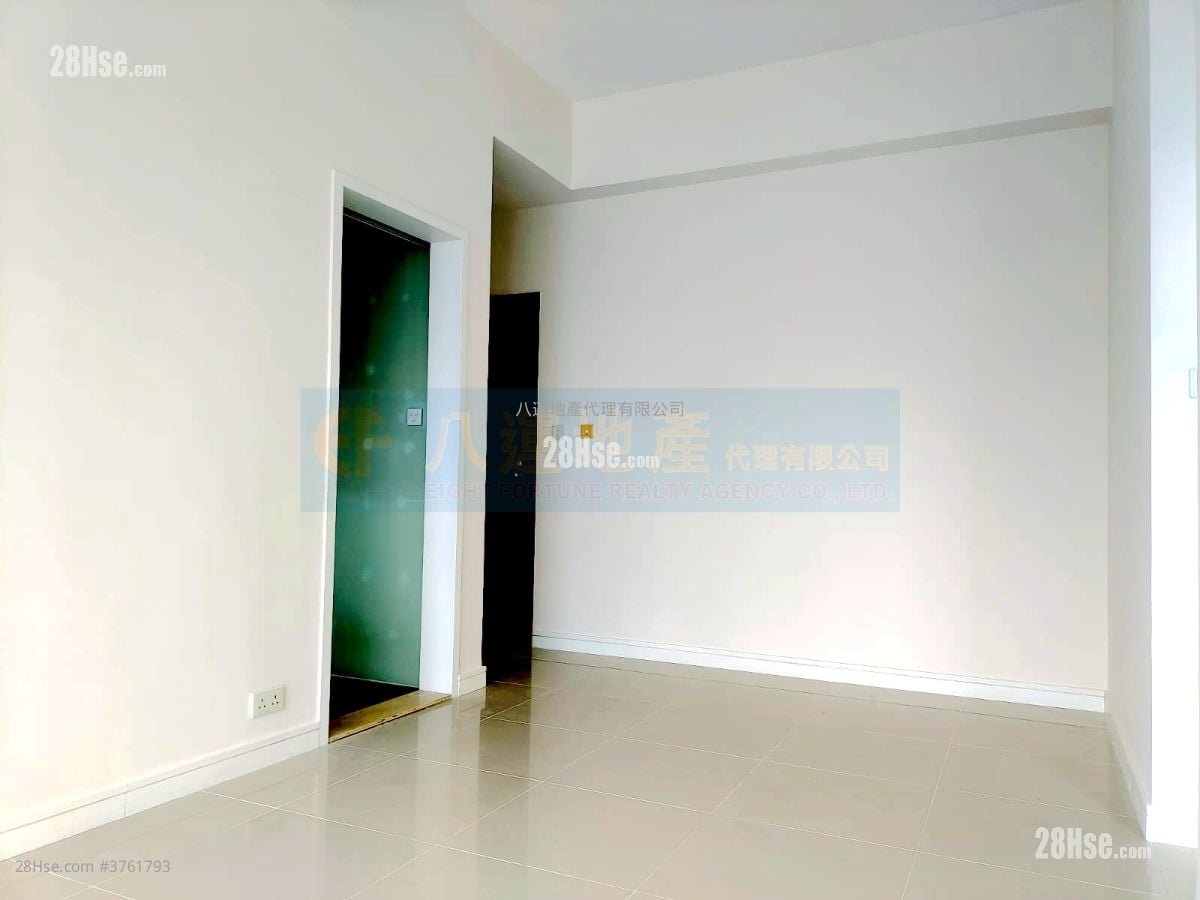 One Madison Sell 2 Bedrooms , 1 Bathroom 498 ft²