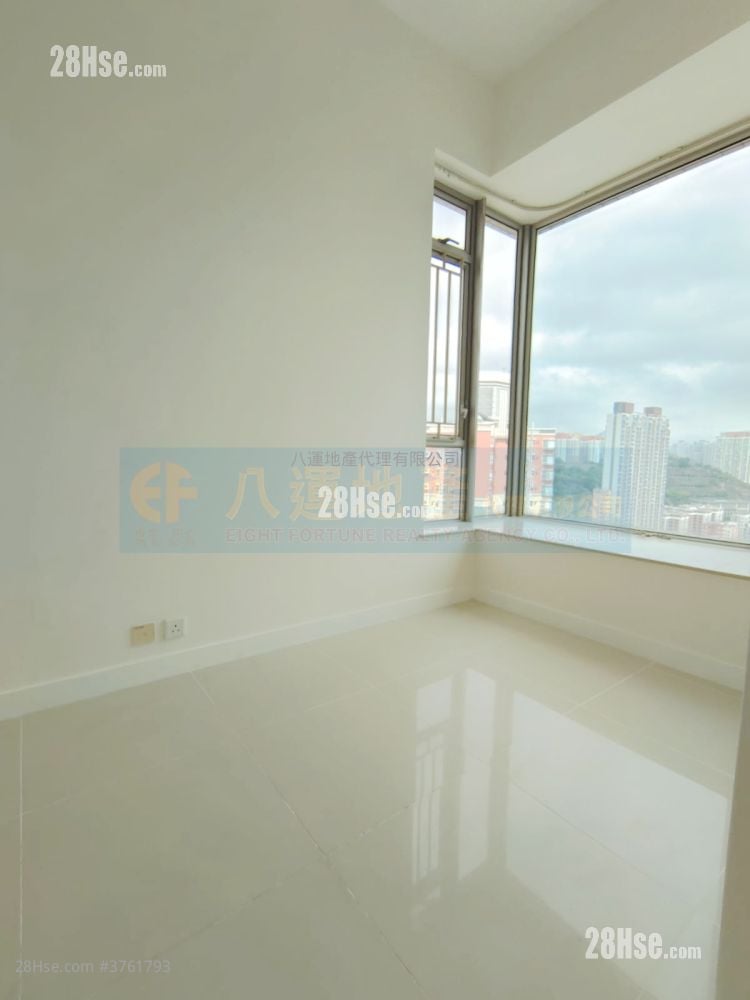 One Madison Sell 2 Bedrooms , 1 Bathroom 498 ft²