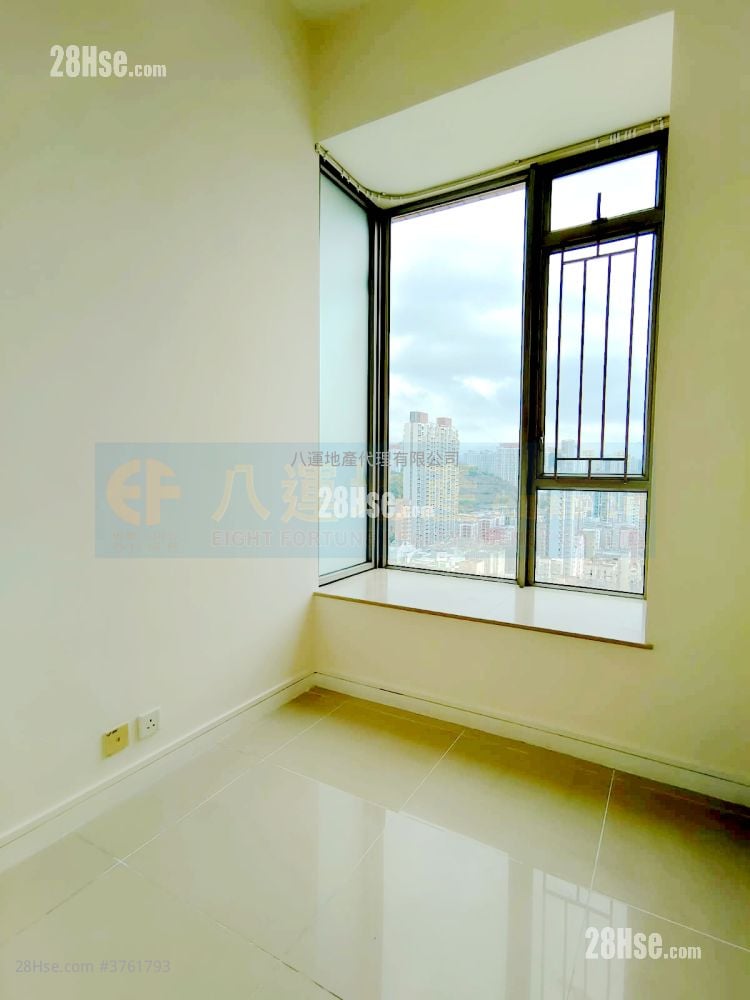 One Madison Sell 2 Bedrooms , 1 Bathroom 498 ft²