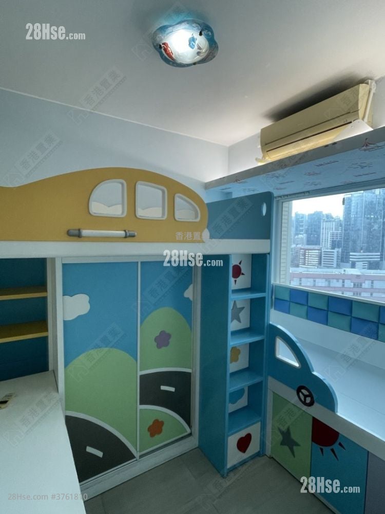 The Sparkle Sell 2 Bedrooms , 1 Bathroom 511 ft²