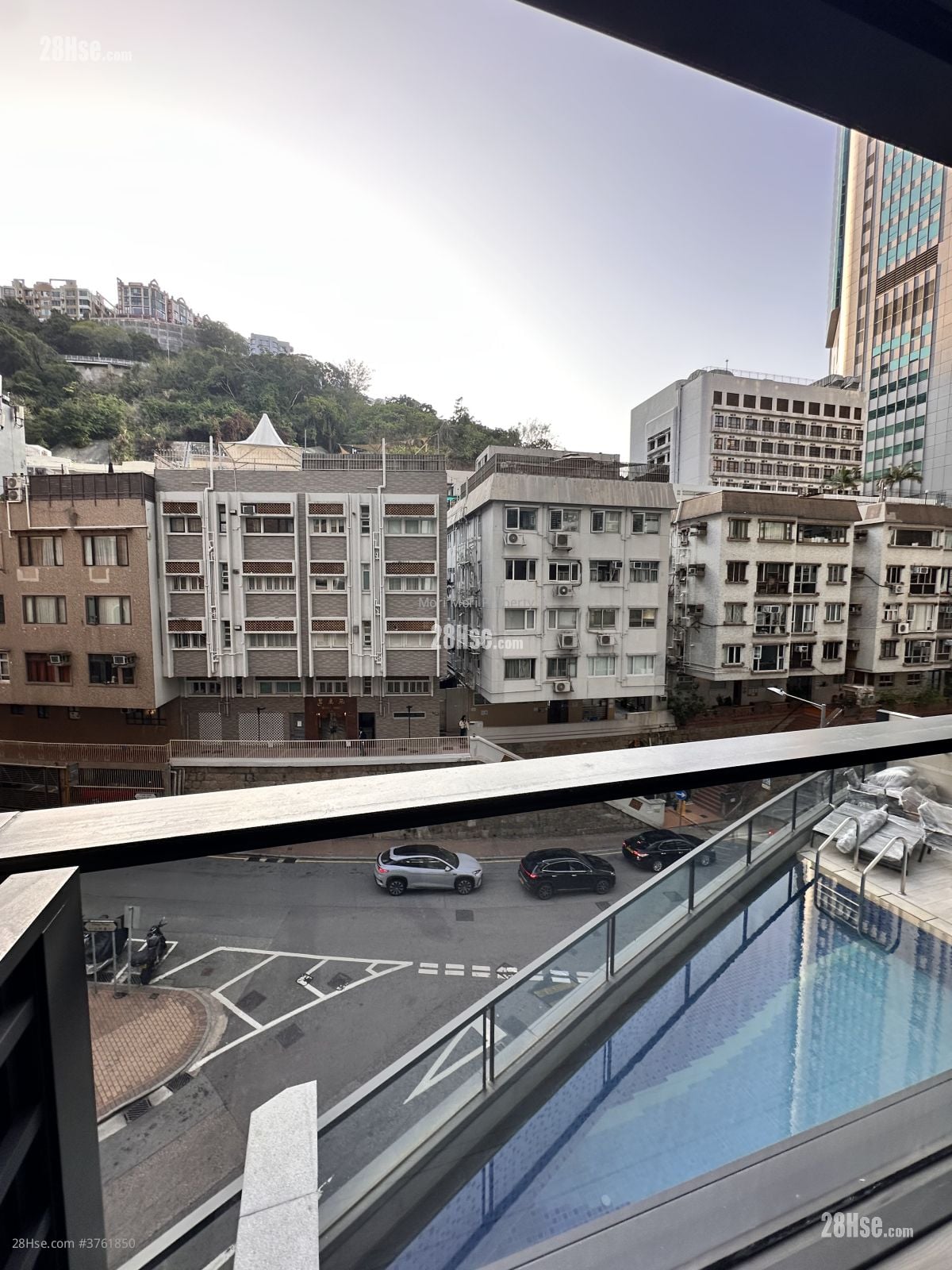 One Jardine's Lookout Rental 2 Bedrooms , 1 Bathroom 392 ft²