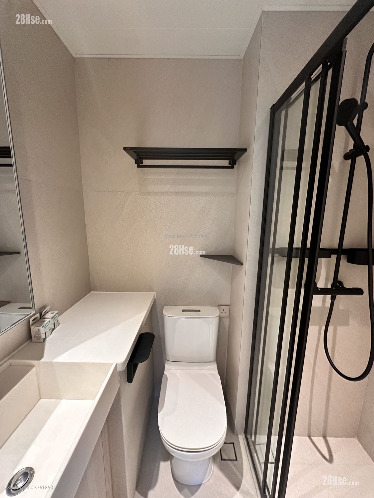 One Jardine's Lookout Rental 2 Bedrooms , 1 Bathroom 392 ft²