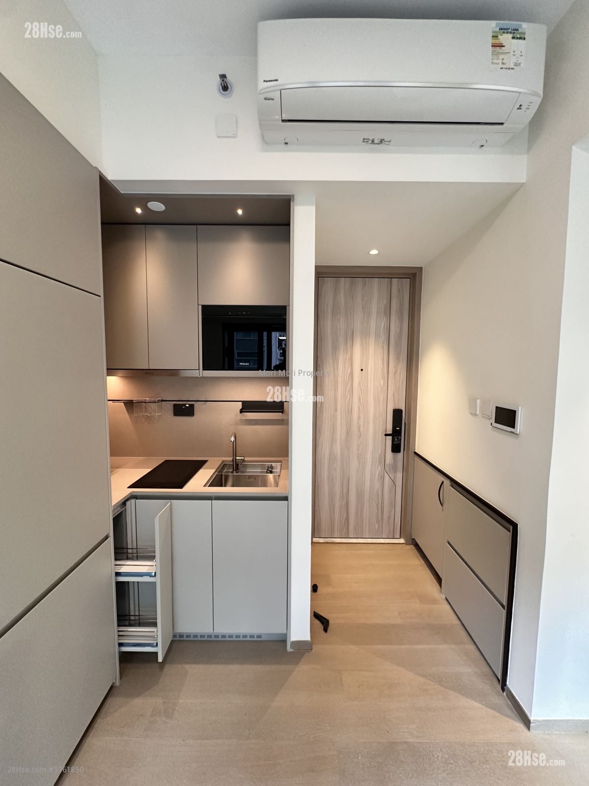 One Jardine's Lookout Rental 2 Bedrooms , 1 Bathroom 392 ft²