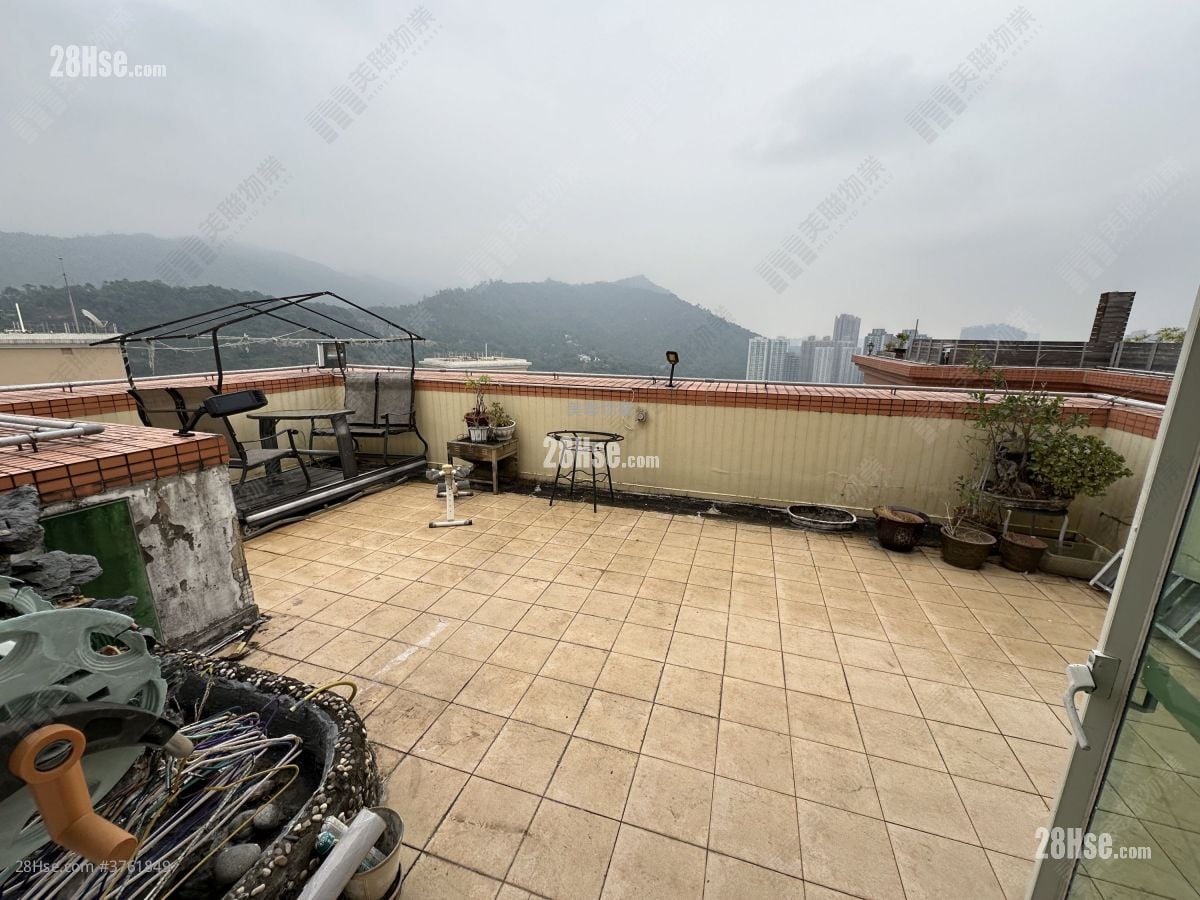 倚岭南庭 售盘 4 房 1,100 平方尺