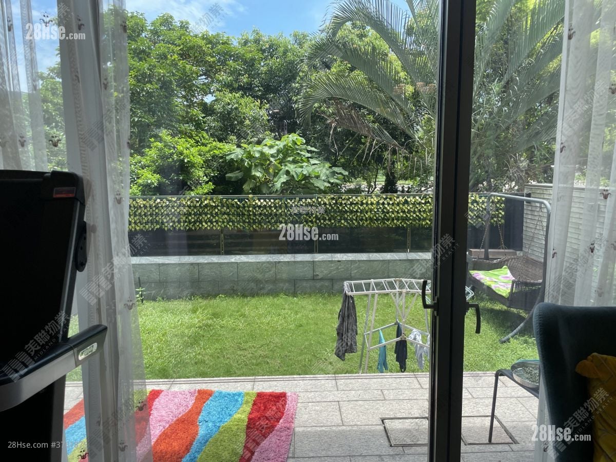 Monterey 售盘 4 房 , 3 浴室 2,001 平方尺