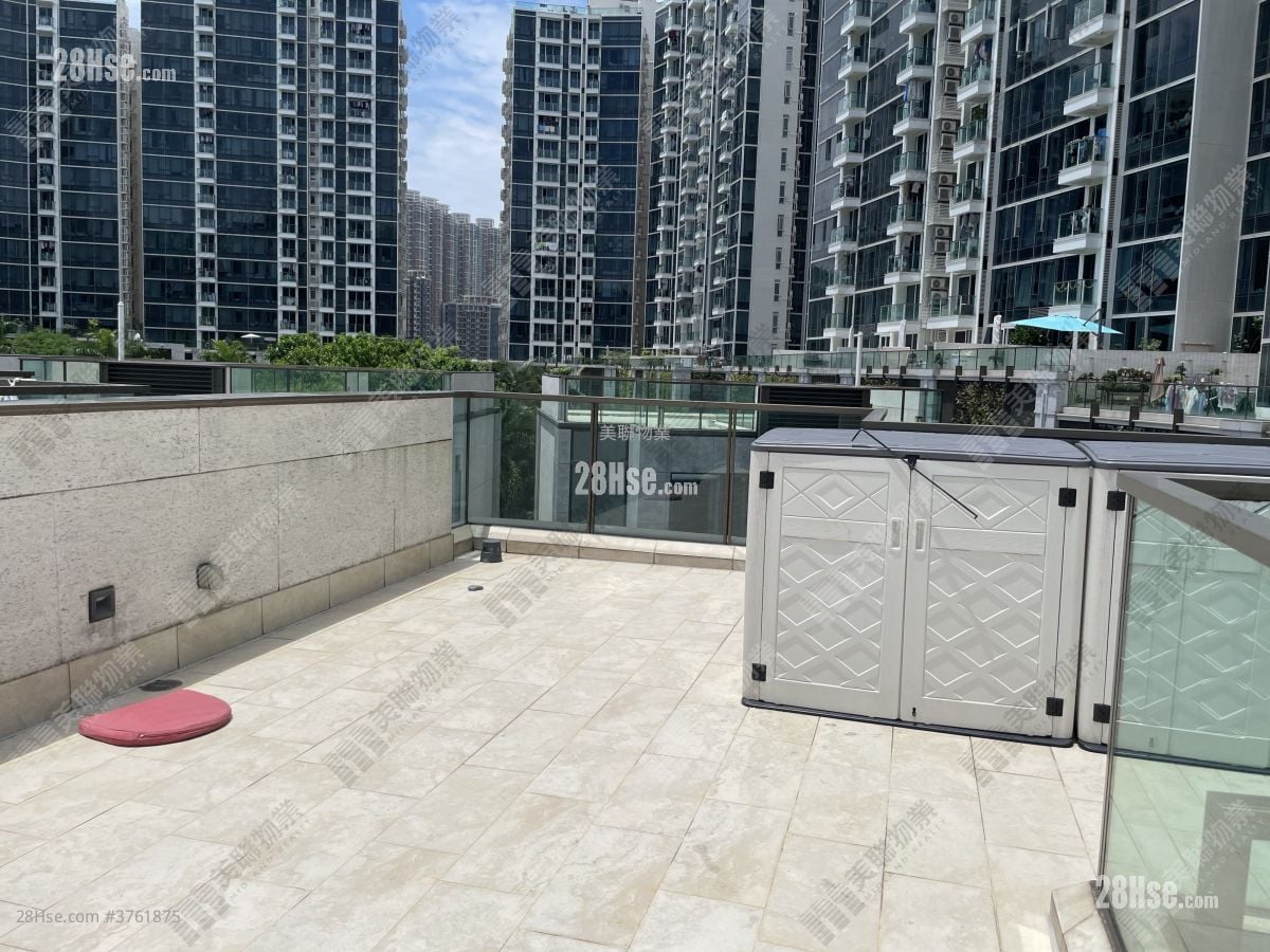 Monterey 售盘 4 房 , 3 浴室 2,001 平方尺