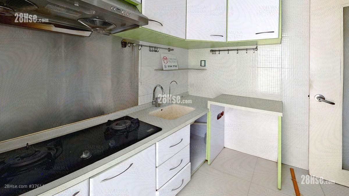 厨房: 茵翠苑 售盘 2 房 , 1 浴室 546 平方尺