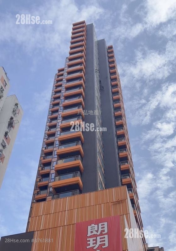 Bright Moon Rental 2 Bedrooms , 1 Bathroom 404 ft²