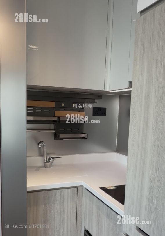 Bright Moon Rental 2 Bedrooms , 1 Bathroom 404 ft²