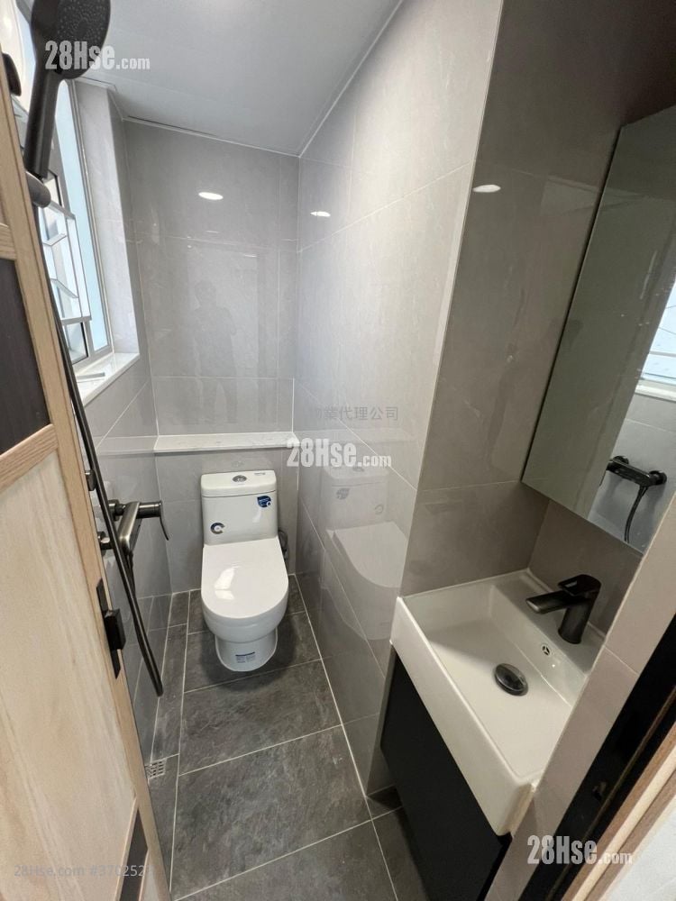 永順大廈 租盤 2 房 , 1 浴室 366 平方呎