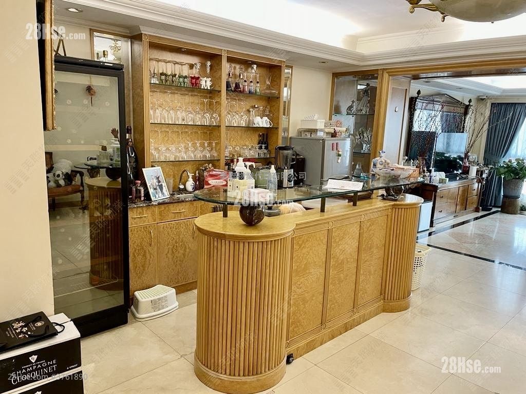 Emperor Place Sell 5+ Bedrooms 4,319 ft²