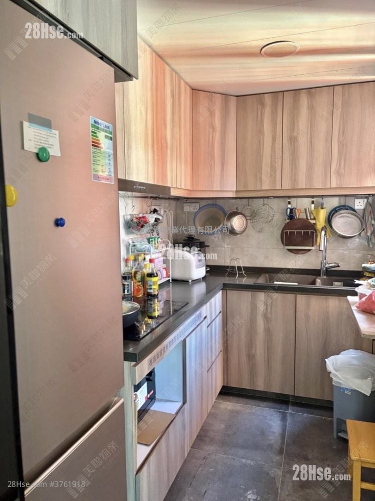 Greenery Place Sell 3 Bedrooms , 2 Bathrooms 696 ft²