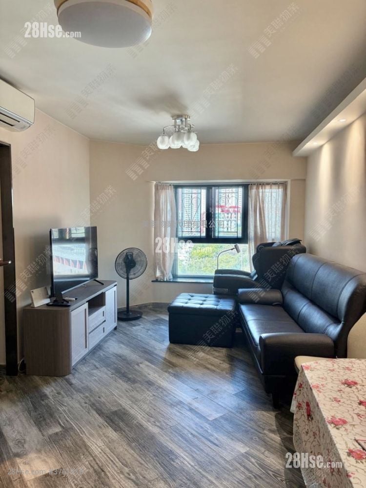 Greenery Place Sell 3 Bedrooms , 2 Bathrooms 696 ft²