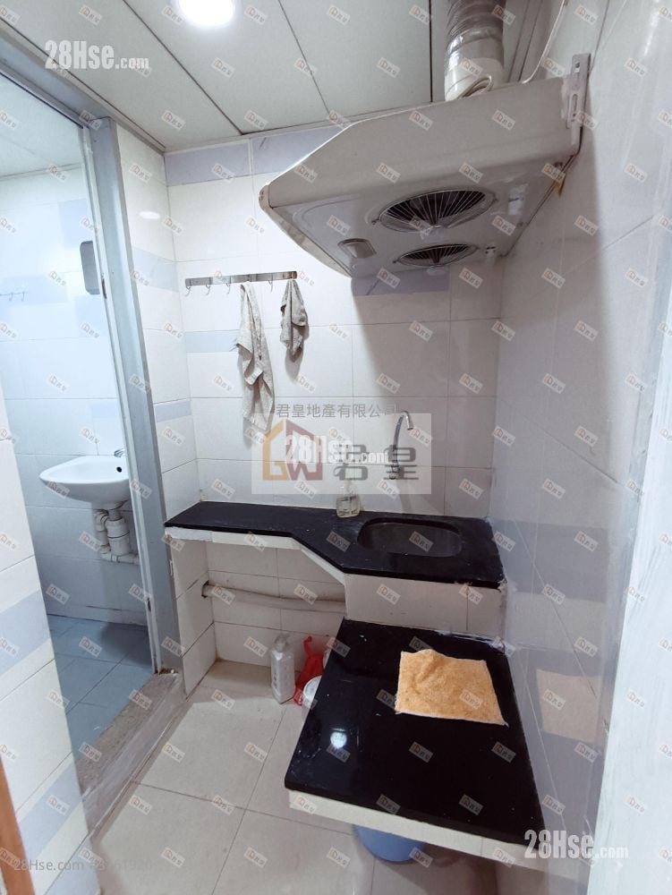 Chun Po House Sell 2 Bedrooms , 1 Bathroom 312 ft²