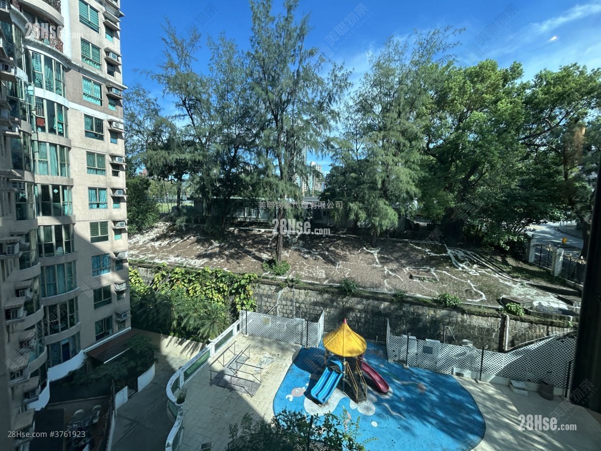 雅士花园 售盘 3 房 , 3 浴室 1,056 平方尺