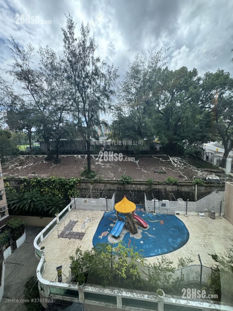 雅士花园 售盘 3 房 , 3 浴室 1,056 平方尺