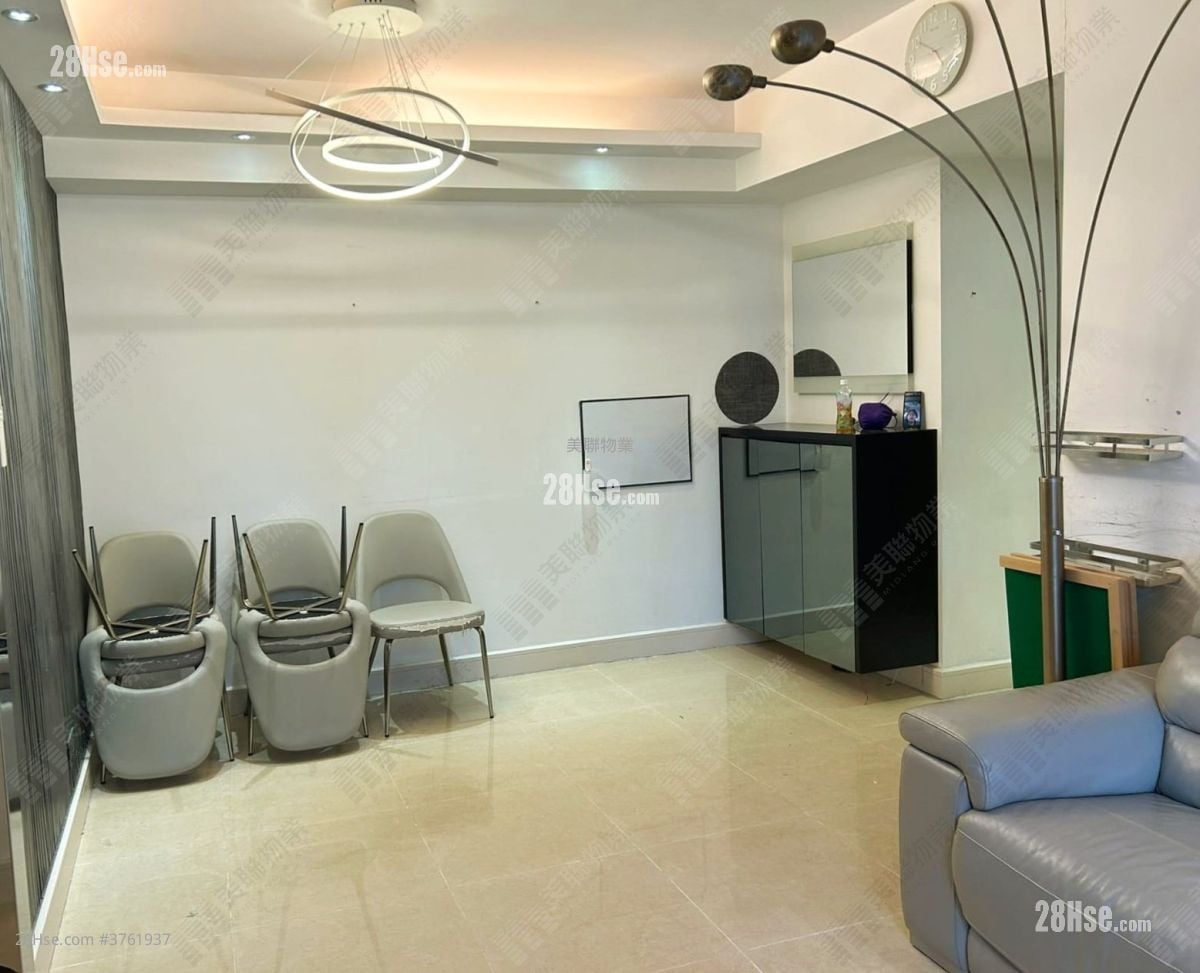 Oceanaire Sell 3 Bedrooms 670 ft²