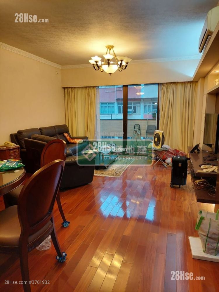 芝兰楼 售盘 4 房 , 3 浴室 1,013 平方尺