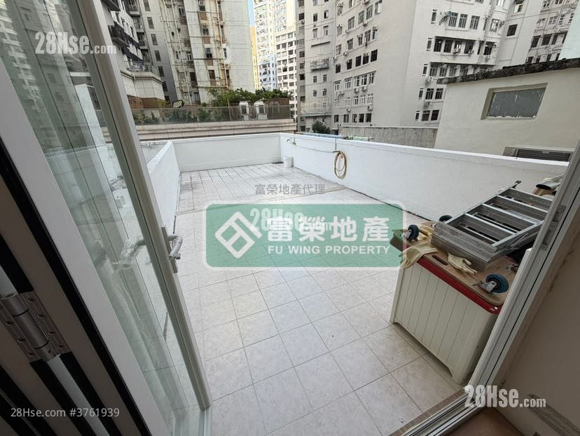 Yen Yee Mansion Sell 2 Bedrooms , 1 Bathroom 381 ft²
