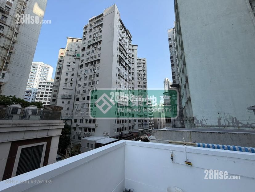 Yen Yee Mansion Sell 2 Bedrooms , 1 Bathroom 381 ft²