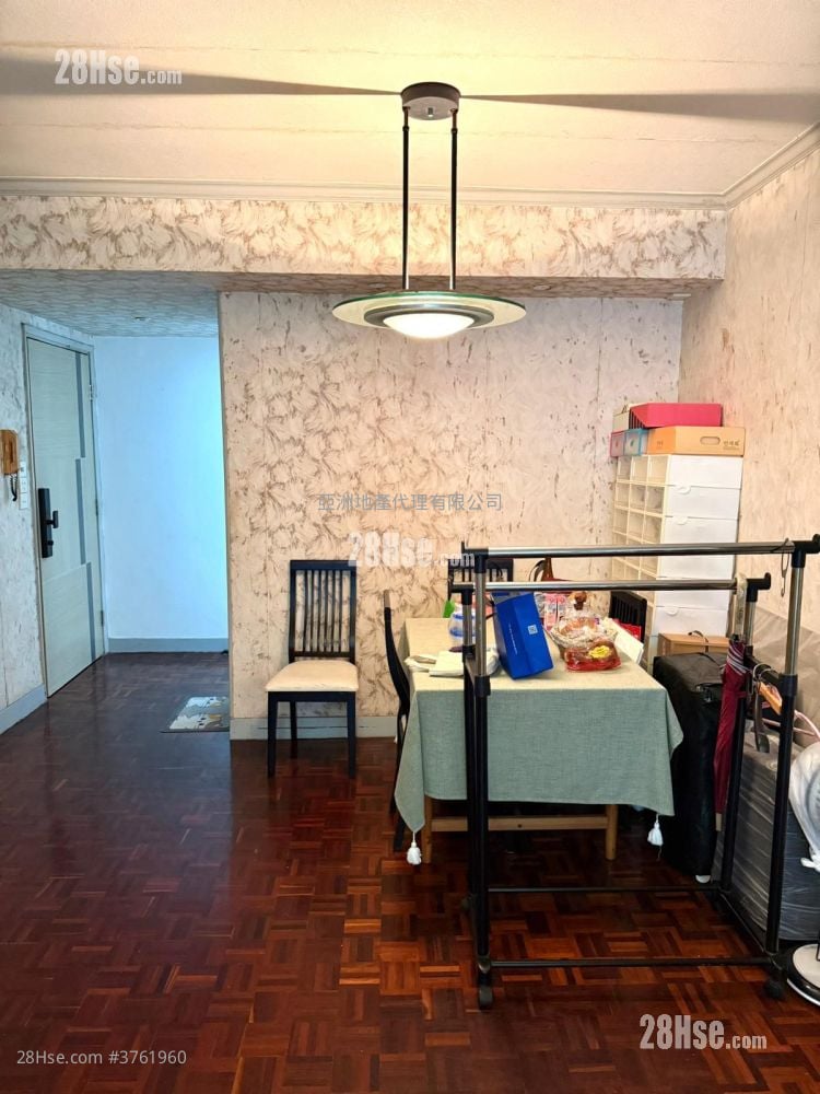 和富中心 售盘 733 平方尺