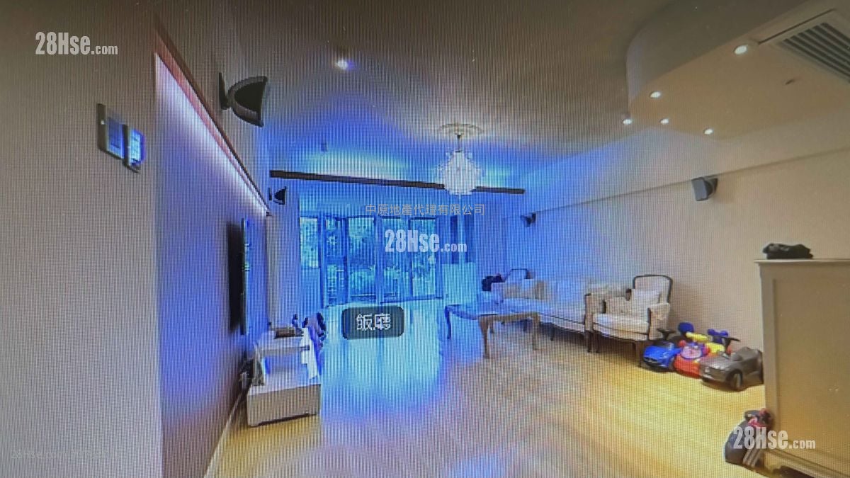 Sunderland Estate Sell 4 Bedrooms 2,209 ft²